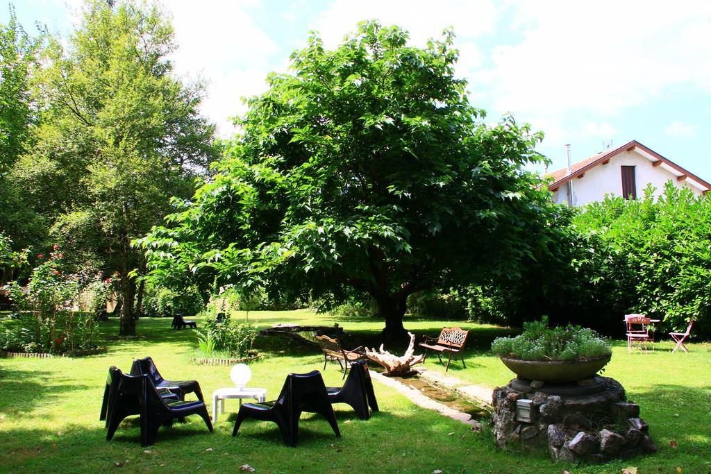 Logis Hotel Restaurant Le Castel Fleuri Saint-Jean-en-Royans Exterior photo